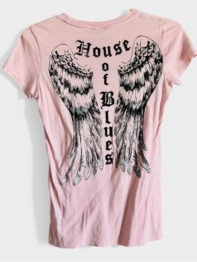 Women's Short Sleeve Tee - Pink with Wing Graphic